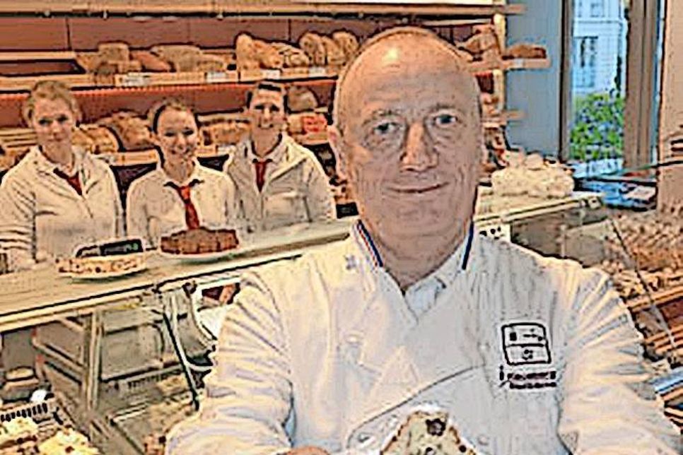 Der Butterstollen der Stadtbäckerei Klausberger – perfekt, findet Stollenprüfer Eckhard Kubisch.