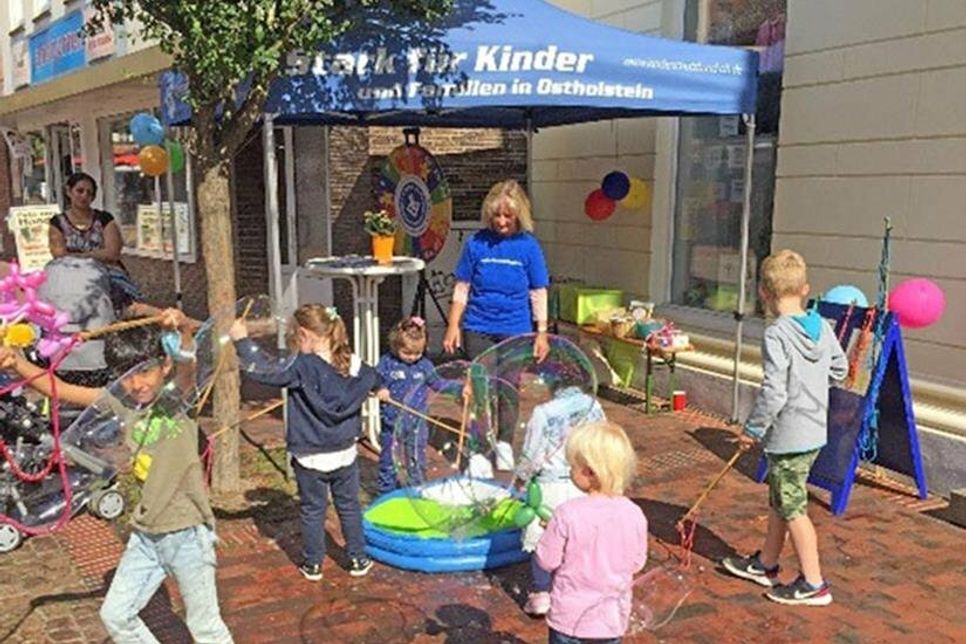 Bei schönstem Wetter hatten viele Oldenburger Kinder Spaß beim Tag der offenen Tür.