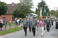 August: Der Gesellige Verein Bujendorf feiert 100-jähriges Bestehen.