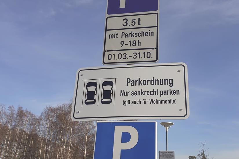 „Nur senkrecht parken“ Neustadt in Holstein der reporter