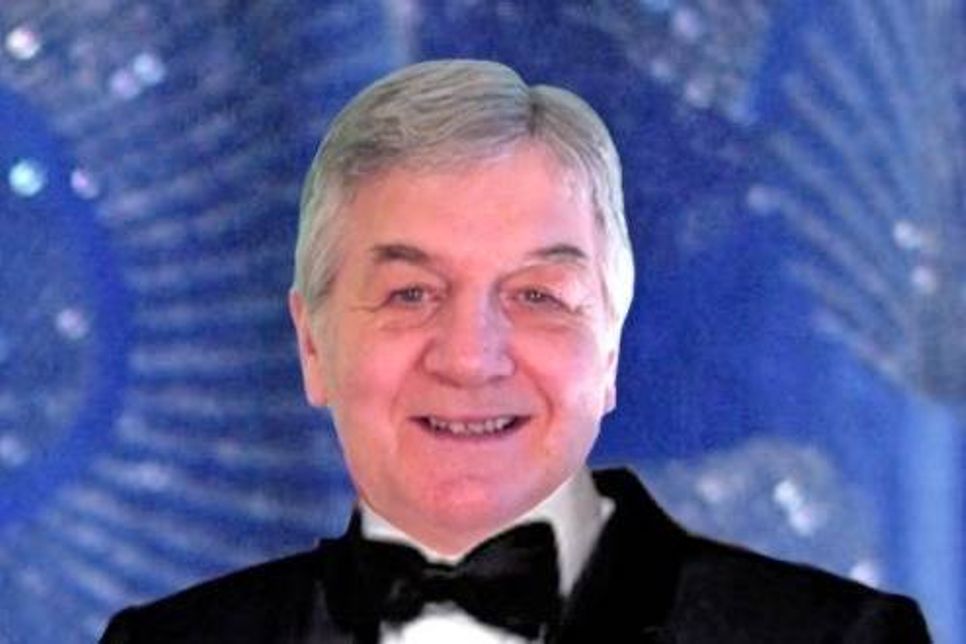 Der aus dem Hansapark Sierksdorf bekannte Moderator Peter Winter wird durch den Abend führen.