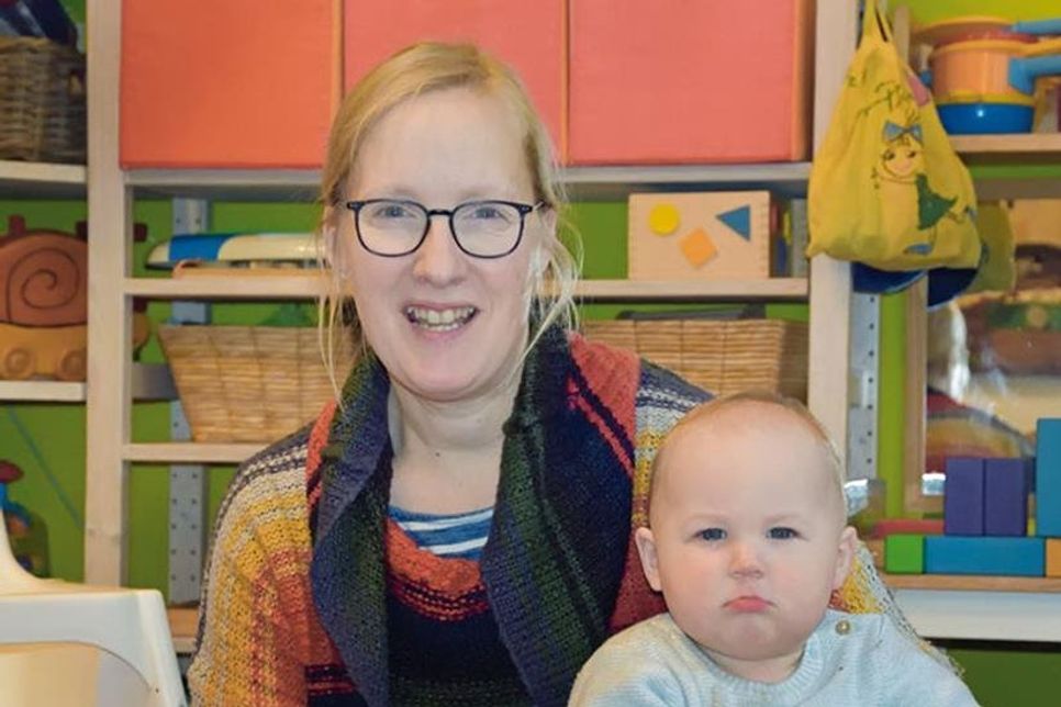 Brigitte Oberschelp hat für den „Flohzirkus“ ein buntes Zimmer eingerichtet, das zum Spielen und Kuscheln einlädt.