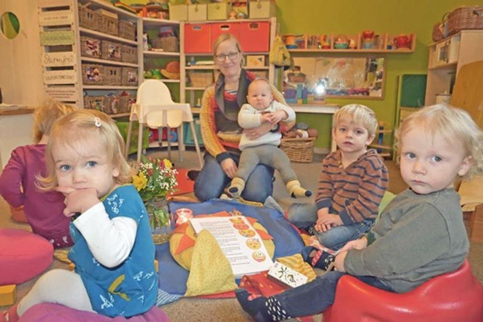 Tagespflegemutter Brigitte Oberschelp betreut Kinder im Alter von rund 1 bis 3 Jahren.