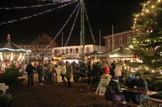 Der Weihnachtszauber vor dem Rathaus.