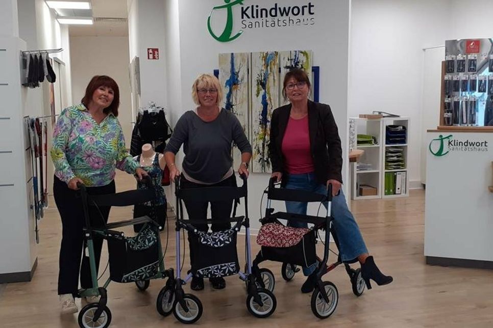 Mit dabei ist auch Anett Virsnitis, 2. Vorsitzende des TSV Neustadt (Mi.).