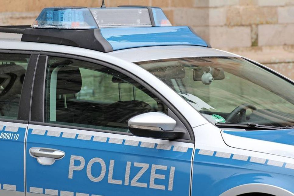 Die Polizei sucht Zeugen.