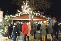 An vielen Ständen und Buden lässt sich die Weihnachtszeit in Bad Schwartau in toller Atmosphäre genießen.