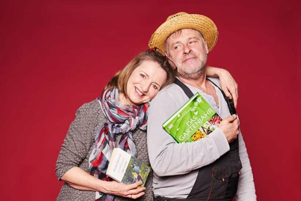 Mit Ole Leev, einer szenischen Lesung mit Meike Meiners und Oskar Ketelhut, startet das Mini-Tourneeprogramm Lütt un Lütt des Ohnsorg-Theaters am 4. Juni in Laboe…