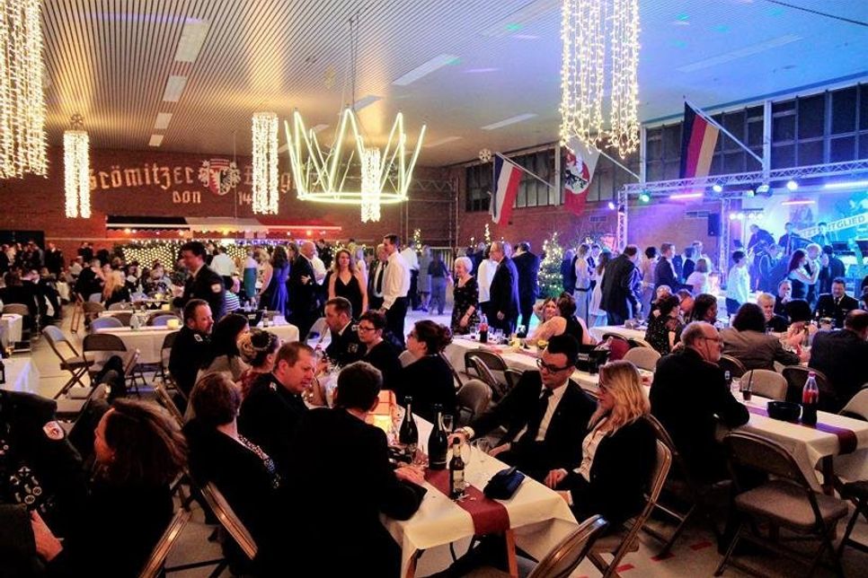 Gäste und befreundete Wehren genossen den Abend.