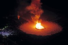 Inzwischen eines der größten Osterfeuer an der Ostseeküste: Das Osterfeuer am Travemünder Strand.