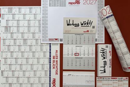 Gut gerüstet für 2027: Die neuen reporter-Kalender bieten für Schreibtisch und Wand den passenden Überblick über das kommende Jahr. Erhältlich sind die verschiedenen Modelle ab sofort beim reporter in der Hochtorstraße 19.
