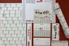 Gut gerüstet für 2027: Die neuen reporter-Kalender bieten für Schreibtisch und Wand den passenden Überblick über das kommende Jahr. Erhältlich sind die verschiedenen Modelle ab sofort beim reporter in der Hochtorstraße 19.