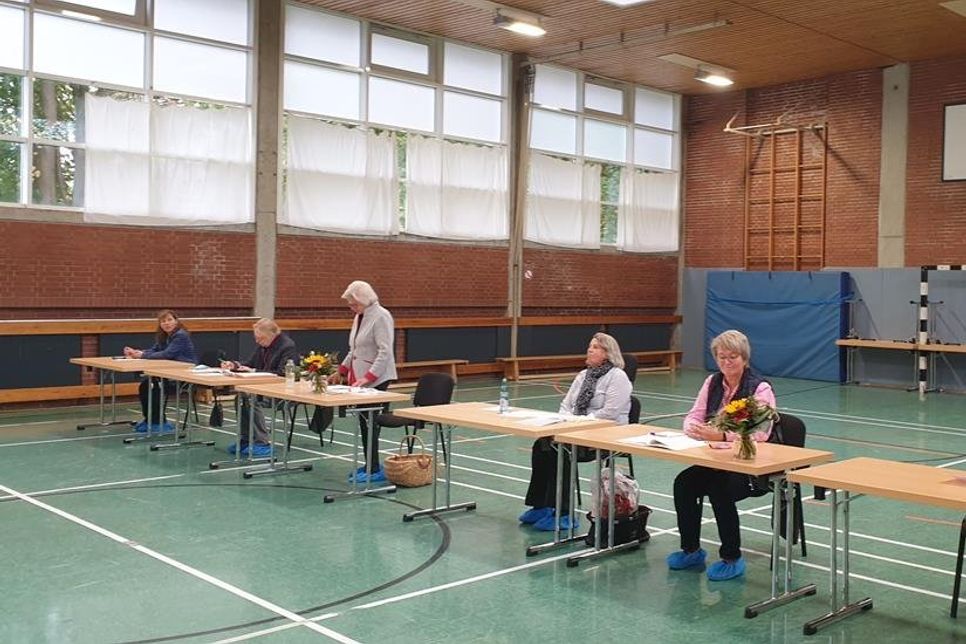 Der DRK Ortsverein Testorf gratuliert und dankt allen Geehrten.