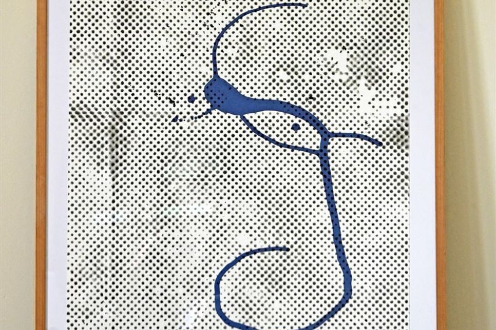 Die Masse macht’s: Buchstäblich auf den Punkt gebracht hat der Künstler Sigmar Polke sein eher farbreduziertes Gemälde.