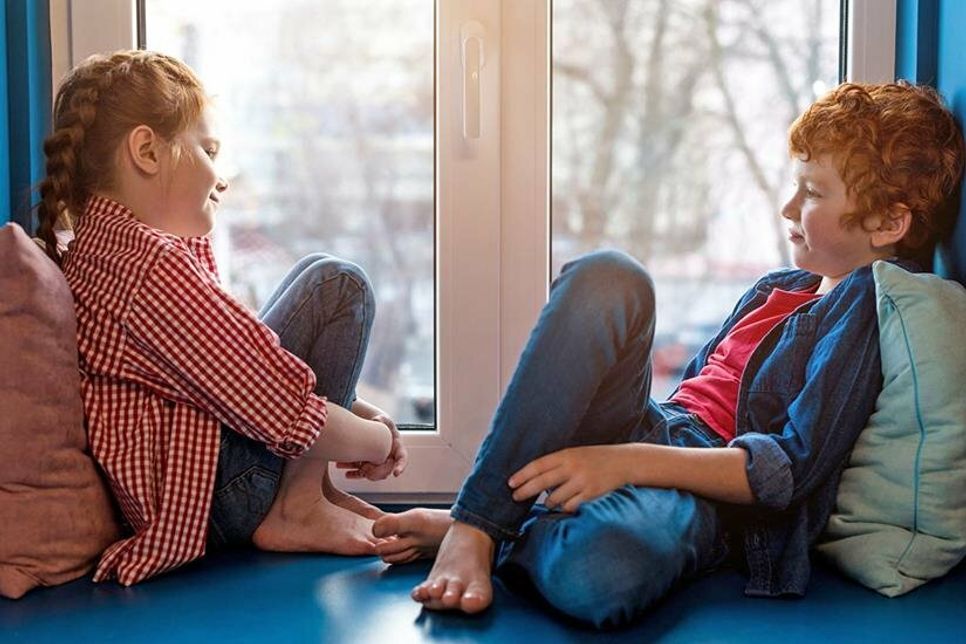 Für kuschelige Wärme sorgen gut sanierte und gedämmte Fenster. Foto: djd/www.pu-schaum.center/PantherMedia/Alla Serebrina