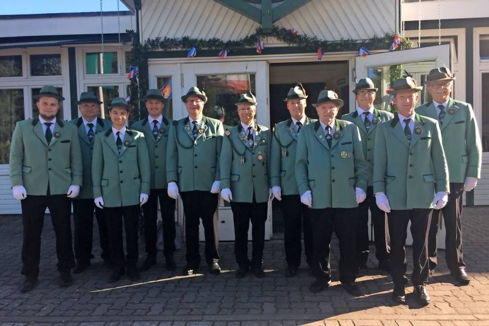 Max Ehlert, Erwin Fuchs, Till Stolley, Tobias Knop, Jürgen Tscherny, 1. Ältermann Dr. Ralf Stolley, 2. Ältermann Klaus Groth, Eberhard Buder, Florian Faast, Marko Doose und Volker Jenrich (v. lks.).