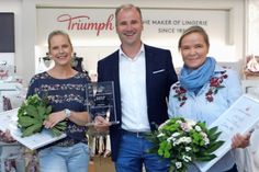 eska-Mitarbeiterinnen Tina Asmuß und Dorothee Mohr (v. lks.) mit Schulungsleiter Marcus Tofote.