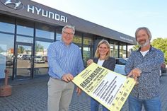Andreas Ganzer, Beate Knoop und Jan Knoop freuen sich auf reichlich Besuch auf der Hausmesse am kommenden Wochenende.