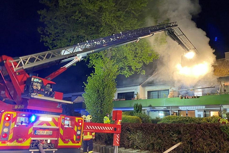 In diesem Gebäudekomplex in der Gronenberger Dorfstraße kam es zu einem ausgedehnten Wohnungsbrand.