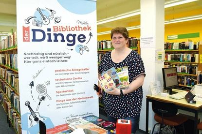Die kommenden Sommer- und Ferienwochen sind Lesezeit: die Stadtbücherei Preetz hält für Lesehungrige wieder ein vielfältiges Angebot an reichlich Lesestoff bereit – ganz neu ist die Bibliothek der Dinge: einfach mal reinschauen und selbst erkunden…