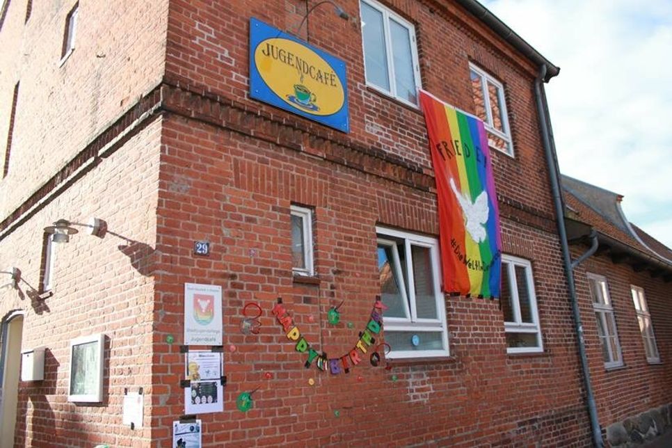 Das Jugendcafé befindet sich direkt am Kremper Tor in der Grabenstraße 29.