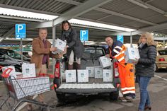 Warenhausleiter Sven Rasmussen, Bauamtsleiterin Antje Weise, Bauamts-Mitarbeiter Torsten Zoldahn und Barbara Helbach vom Bauamt (v. lks.).