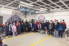 Die unschlagbare Truppe vor der Abfahrt im Feuerwehrgerätehaus Scharbeutz.
