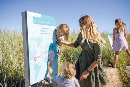 Noch zweimal finden die kostenlosen Führungen auf dem Fischerei-Erlebnispfad in Haffkrug statt.