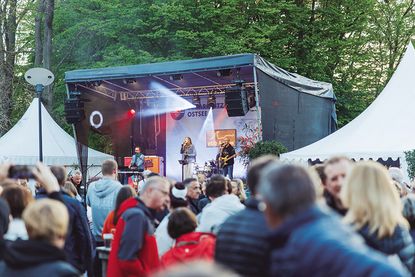 „Mai & Meer“ mit Anbaden: Vier Tage Frühlingsgefühle in Scharbeutz