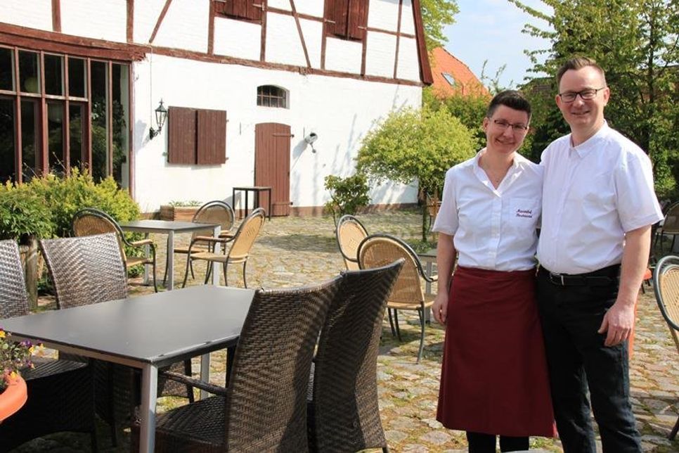 Café-Betreiberin Angelika von Weydenberg bietet eine große Auswahl an hausgemachten Köstlichkeiten an.