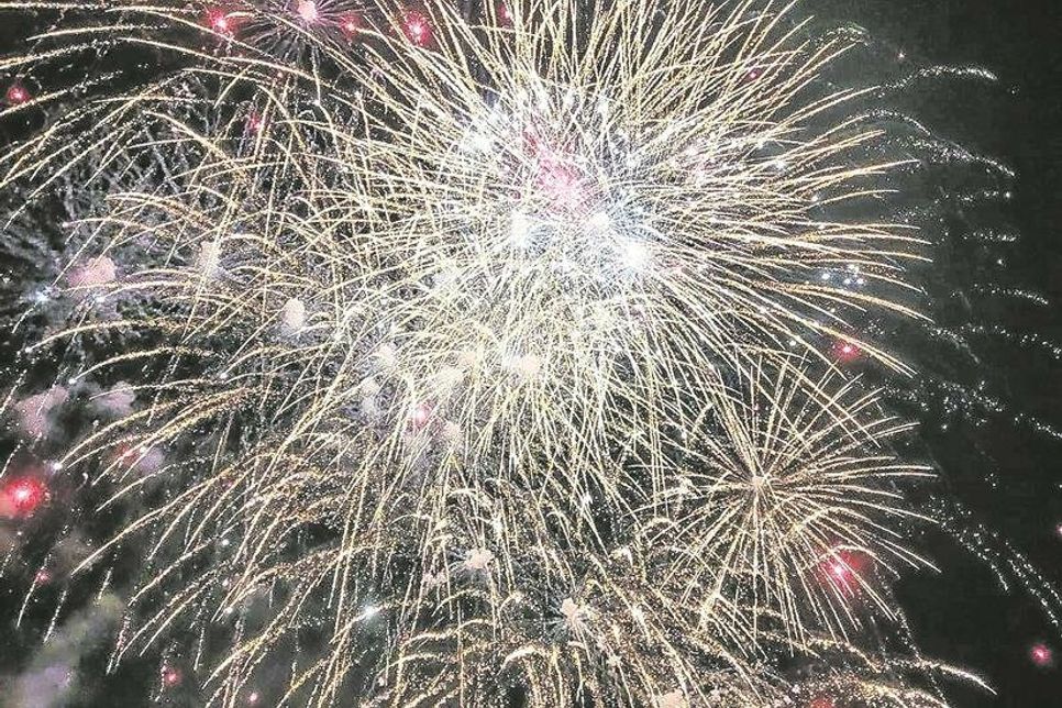 Das Jubiläumsjahr wurde in Dahme mit einem fulminanten Silvesterfeuerwerk begrüßt und eingeleitet.