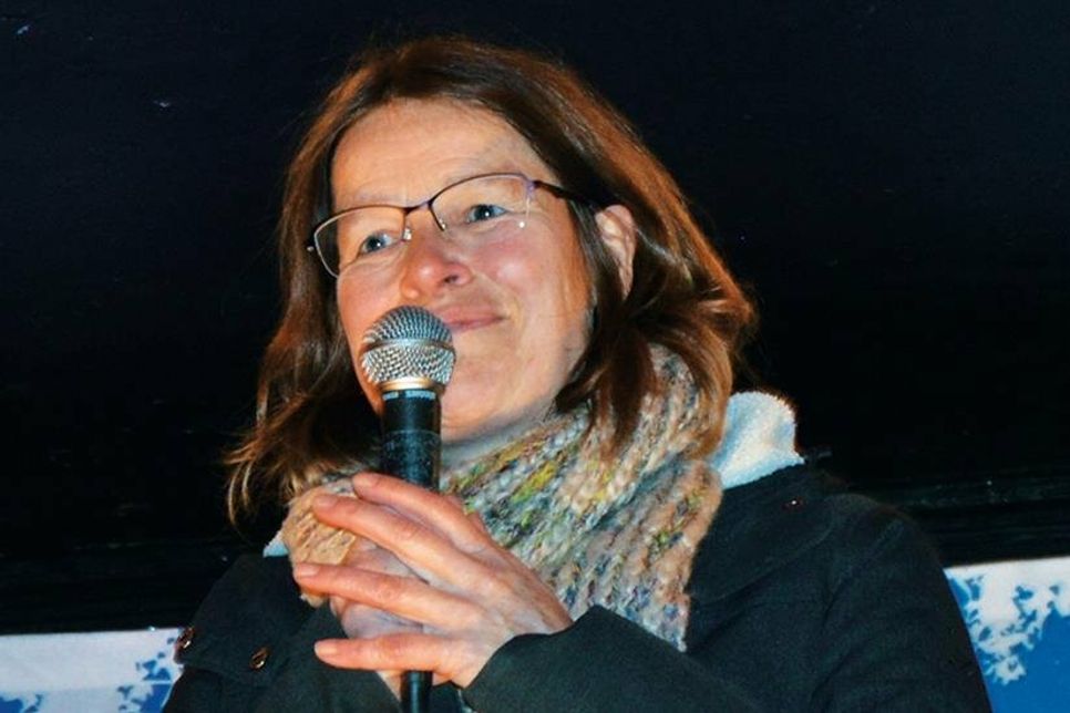 Bad Schwartaus Bürgermeisterin Dr. Katrin Engeln eröffnete den Weihnachtsmarkt.