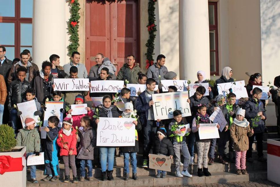 Rund 100 Flüchtlinge wollten mit der Mahnwache ein Zeichen setzen.