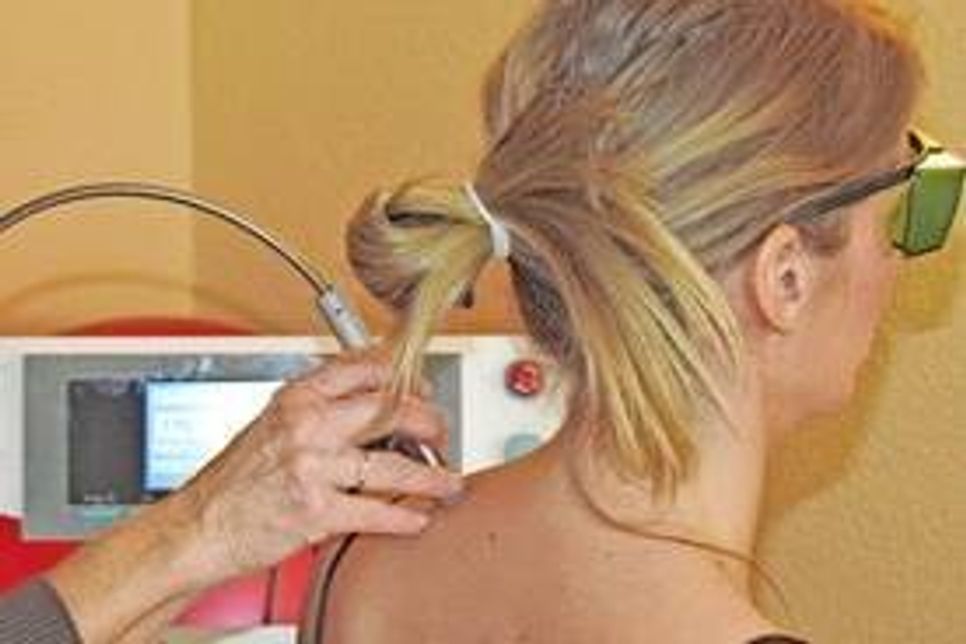 Die Behandlung mit energiereichem Licht stellt eine sehr wirksame Alternative zur medikamentösen Therapie dar.