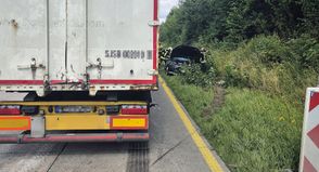 Polizeibericht: Kollision zwischen Lkw und Pkw auf der A1