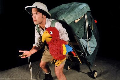 „Der Forscher und der Papagei“ ist ein Urwaldfigurenabenteuer für alle ab 4 Jahren.