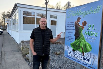 Der Veranstalter und Betreiber des Schützenhof Neustadt Gordan Lockowandt möchte mit der Veranstaltung einen neuen gesellschaftlichen Treffpunkt für Neustadt und Umgebung schaffen.