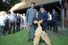 Königin Valentina Plöger mit Ehemann Toias und Tochter Emely Sophie.
