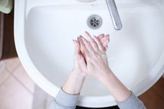 Im Badezimmer gibt es sehr viele Möglichkeiten, um Energie einzusparen.