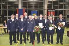 Die Hauptakteure der diesjährigen Hauptversammlung der Ratekauer Wehren: Thorsten Plath (v.l.), Dennis Puls, Dirk Seltmann, Thomas Harnack, Hans-Heinrich Jaacks, Sebastian Stasch, Jan Feddern, Thomas Keller, Frank Vergin und Dirk Thomaschewski. (Foto: Stefan Setje-Eilers)