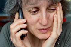 Sprechen Sie am Telefon nie über Ihre persönlichen und finanziellen Verhältnisse. Lassen Sie sich am Telefon nicht unter Druck setzen. Geben Sie Betrügern keine Chance, legen Sie einfach den Hörer auf.