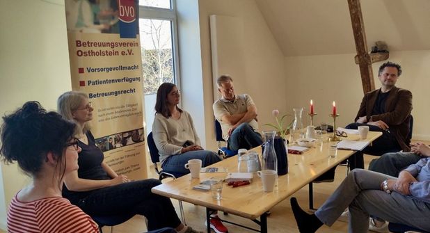 Der Erzählsalon des Betreuungsvereins Ostholstein bot Raum für Austausch und gegenseitige Stärkung.