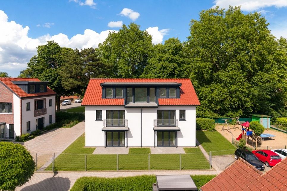 Von Poll Immobilien Neustadt vermittelt hochwertige Immobilien wie dieses Objekt an der Hafenwestseite in Neustadt an und bietet Eigentümern eine kostenfreie Immobilienbewertung an.