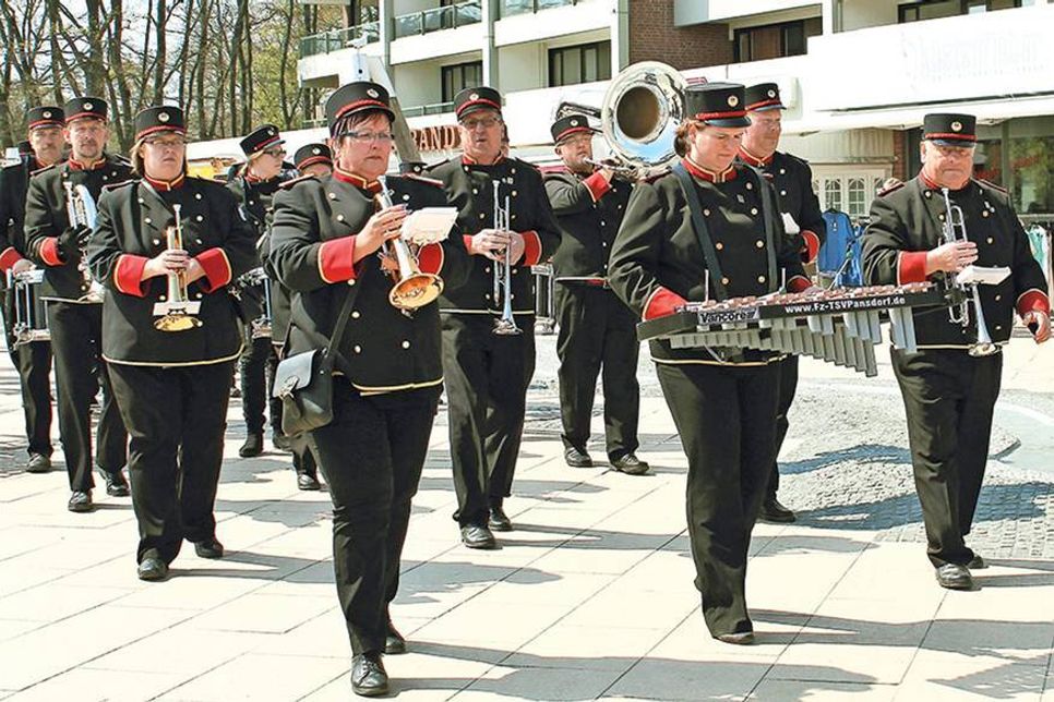 Seit dreieinhalb Jahrzehnten gibt es den Fanfarenzug des TSV?Pansdorf. Am kommenden Wochenende wird das auf dem Sportplatz gebührend gefeiert.