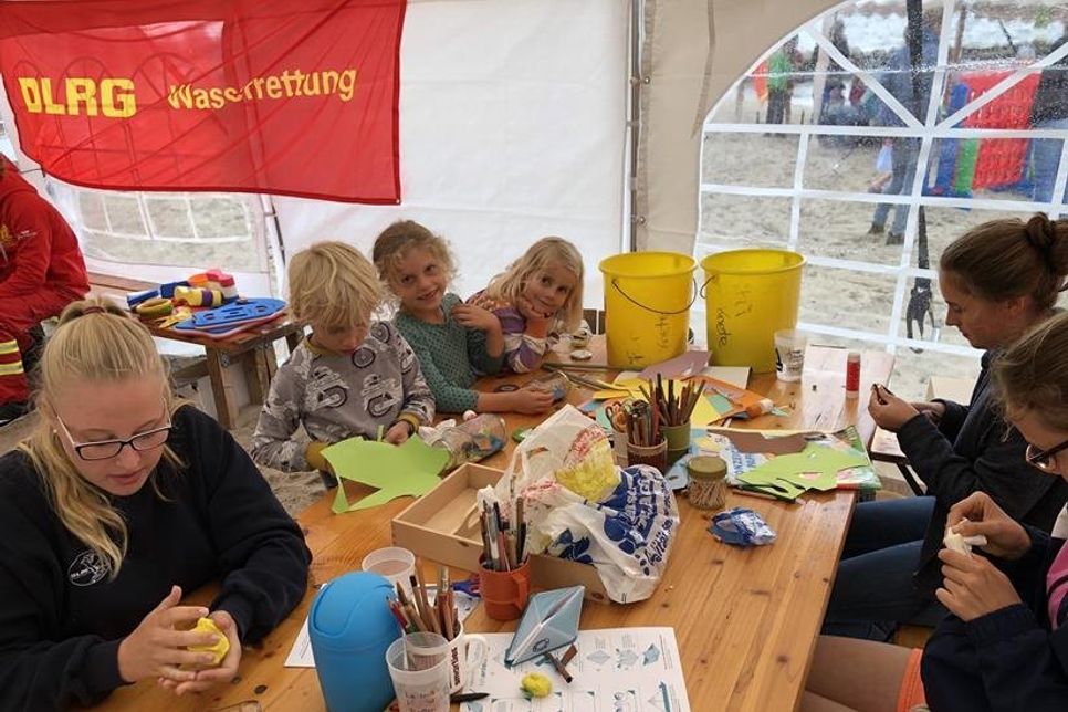 Viele Helfer sorgten dafür, dass die Besucher einen abwechslungsreichen und schönen Nachmittag hatten.