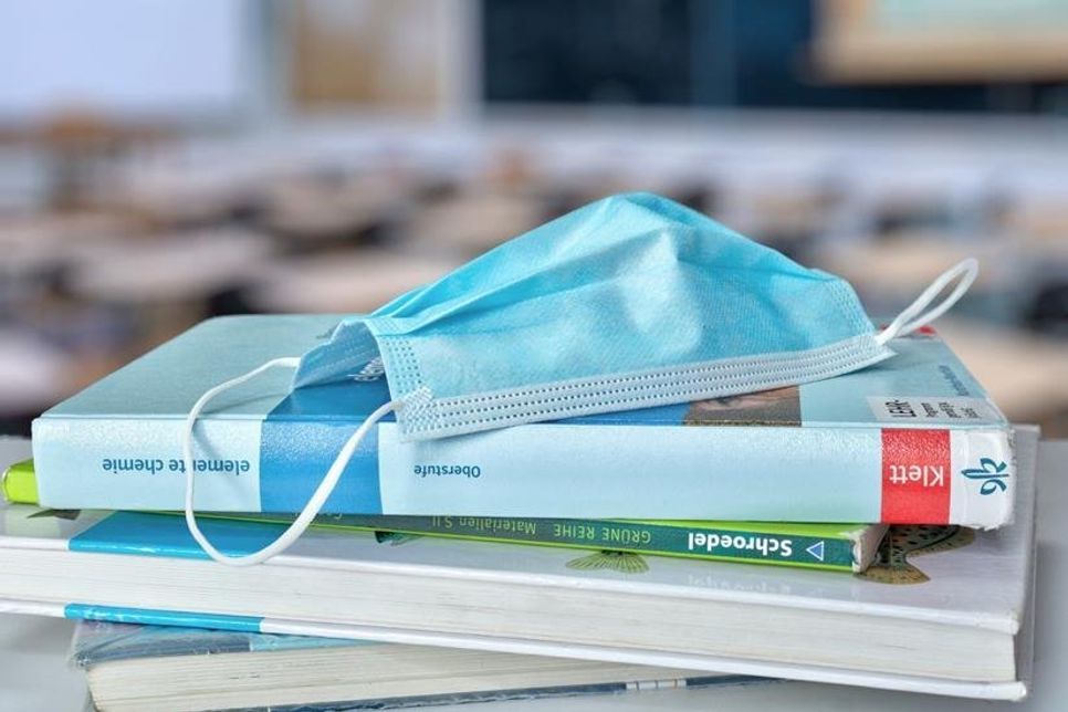 Ab dem 15. März dürfen auch die Schüler ab der 7. Klasse wieder in die Schulen zurückkehren.