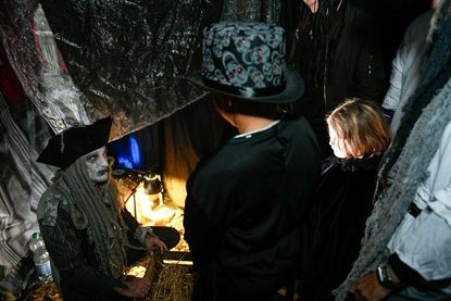 Ein buntes Programm erwartet alle Gäste bei „Der kleine Horrorladen“ auf der Schwimmbadwiese in Kellenhusen.