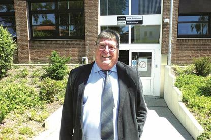 Nach zehn Jahren geht Carsten Ingwertsen-Martensen, der Leiter der Beruflichen Schulen des Kreises Ostholstein, zum 31. Juli in Ruhestand.