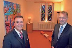 Die Militärseelsorger der Marineunteroffiziersschule Michael Veldboer und Gerrit Degenhardt präsentieren den Raum der Stille als besonderen Rückzugsort für alle Angehörigen der Plöner Kaserne.