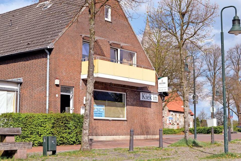Mit einer Feier in den Mai hinein startet das „Kiek in“ am Wilhelm-Rehpenn-Platz in Ratekau neu durch. (Foto: Stefan Setje-Eilers)